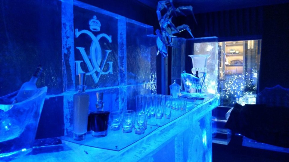 Hotel-George-V-Ice_lounge-Bar-30joursaparis
